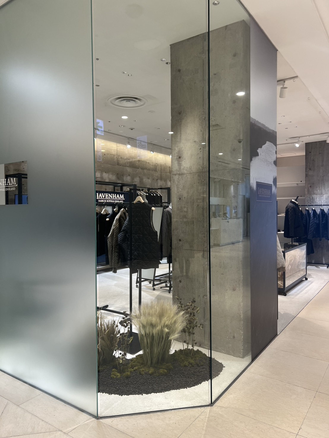 586618749256204857 586618749256204857