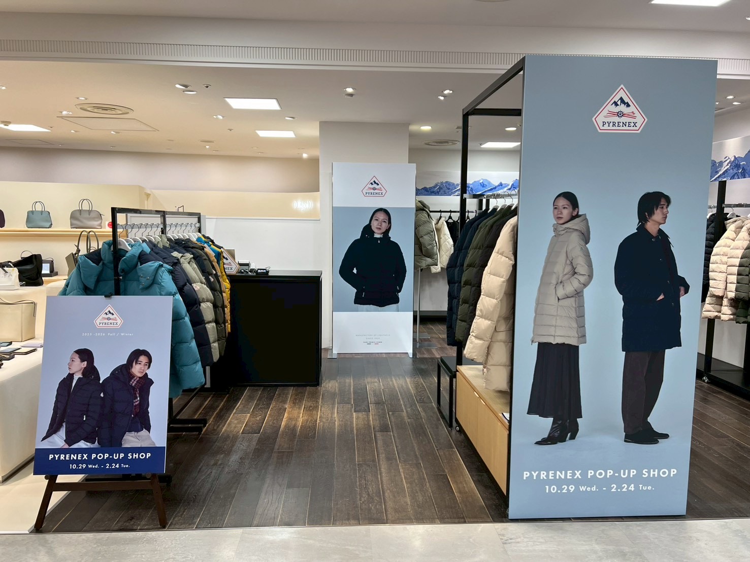 5E62B3E9-BC82-48B5-9604-55FF8BB0633C 5E62B3E9-BC82-48B5-9604-55FF8BB0633C